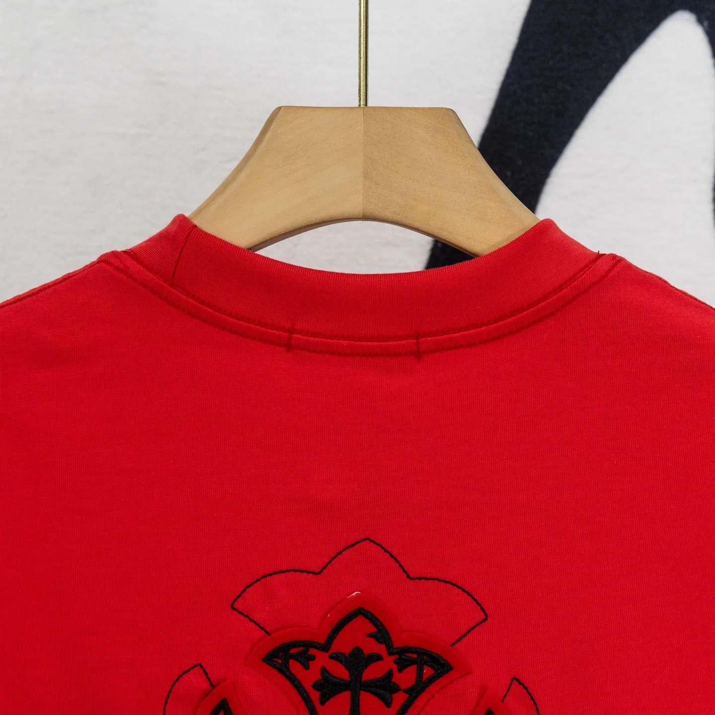：F 76 （ ） CH➡️ 🪡logo T Same Style ， ， 。 😎 ：Red Black Size：S-XL